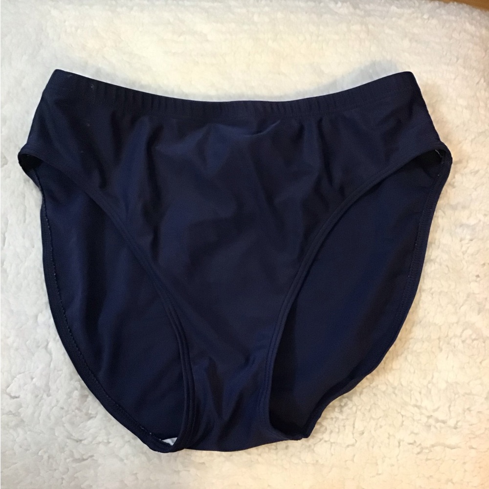 Christina Women’s size 8 swimsuit bathing suit, Bikini Blue  Bottoms shorts EUC